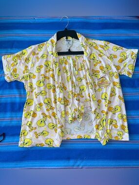 Warner Bros. Tweety All-Over Print Button-Down Shirt